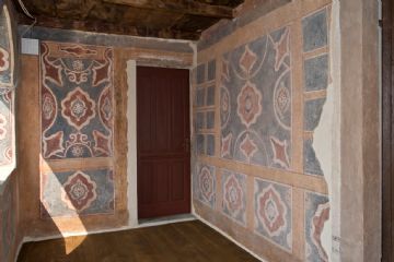 le decorazioni del loggiato